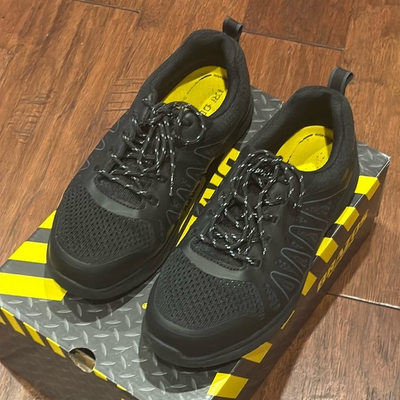 Size 10 Steel Toe Black Women’s Work Force Shoes - Picture 7 of 8